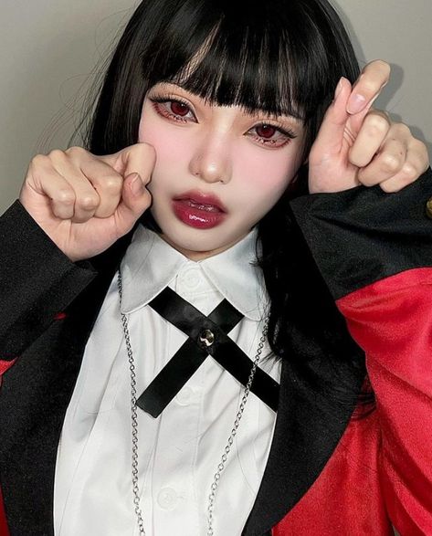 Japan Vibes, Kakegurui Cosplay, Cosplay Inspo, Spooky Costumes, Yumeko Jabami, Dark Paradise, Make Up Inspo, Halloween Inspo, Alt Girl