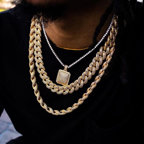 Hiphop Accessories, 2000s Hip Hop, Rap Singers, Hip Hop Accessories, Hiphop Jewelry, Hip Hop Chains, Hipster Outfits, Neck Chain, Hip Hop Jewelry