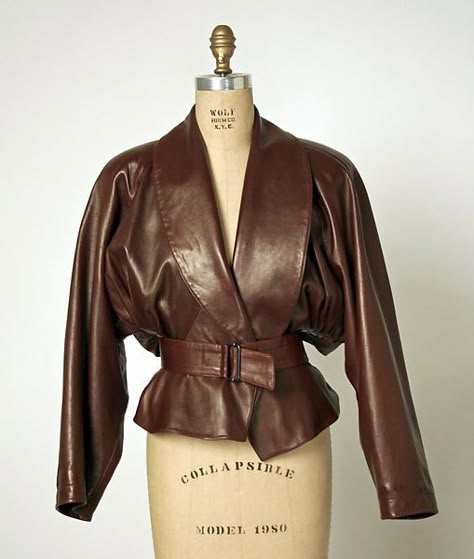 Alaia Leather Jacket, Azzedine Alaïa, Robert Mapplethorpe, Azzedine Alaia, 1980s Fashion, Brown Leather Jacket, 80s Fashion, Mode Inspiration, Looks Vintage