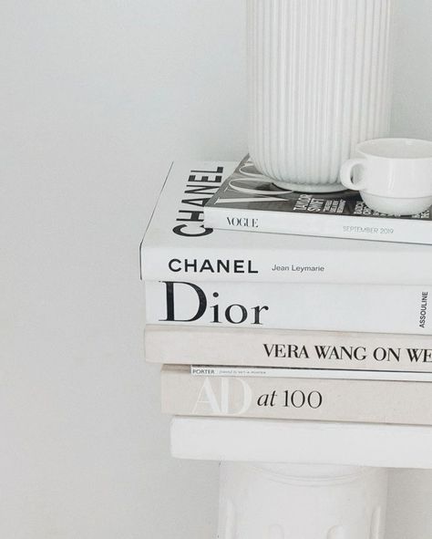 White Asthetics Photos, White Aesthetic Photos, White Aesthetic Luxury, White + Core + Aesthetic, White Things, Black And White Photo Wall, Cream Aesthetic, White Books, Gray Aesthetic