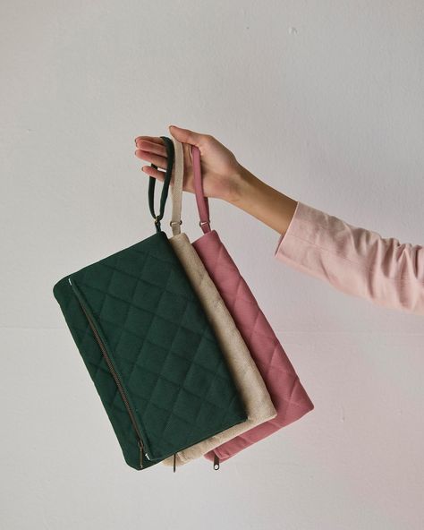 From pastels to pop to neutrals, the quilted Krista Foldable Clutch to take you from lunch to dinner. - #Dog #DOriginals #DoGoodFeelGood #DogdoriginalsBags #Backpacks #Totes #Handbag #SustainableBags #CanvasBags #SustainableFashion #StreetFashion #Chic Chic Backpack, Women's Bags By Usage, Women's Bags By Shape, Women's Spurs, Women's Bags By Style, Business Bag, Simple Bags, Essential Bag, Backpack Travel Bag