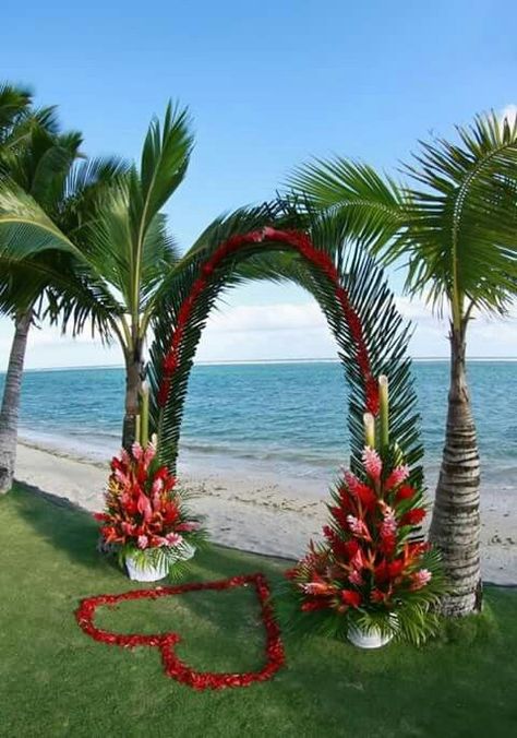 Wedding arch.. Beach setting Floral Wedding Arches, Lilac Wedding Bouquet, Tropical Flower Arrangements, Flowers Beach, Wedding Arches, Beach Flowers, Ikebana Flower Arrangement, Wedding Arch Flowers, Arch Flowers