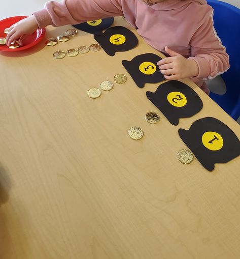 Money Activities Preschool, Coin Activities Preschool, Pot Of Gold Craft Preschool, Money Activities For Preschool, Pot Of Gold Craft, Money Games For Kids, Hungry Caterpillar Craft, Coin Crafts, Counting Activities Preschool