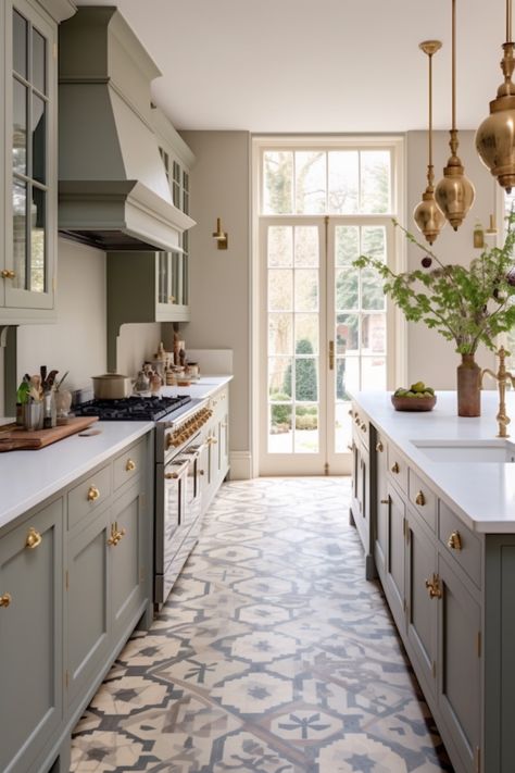 21 Drop-Dead Gorgeous Greige Kitchen Cabinets - Amanda Katherine Greige Cabinets, Greige Kitchen Cabinets, Taupe Kitchen Cabinets, Modern Kitchen Trends, Beige Kitchen Cabinets, Greige Kitchen, Taupe Kitchen, Country Cottage Kitchen, Bespoke Kitchen Design