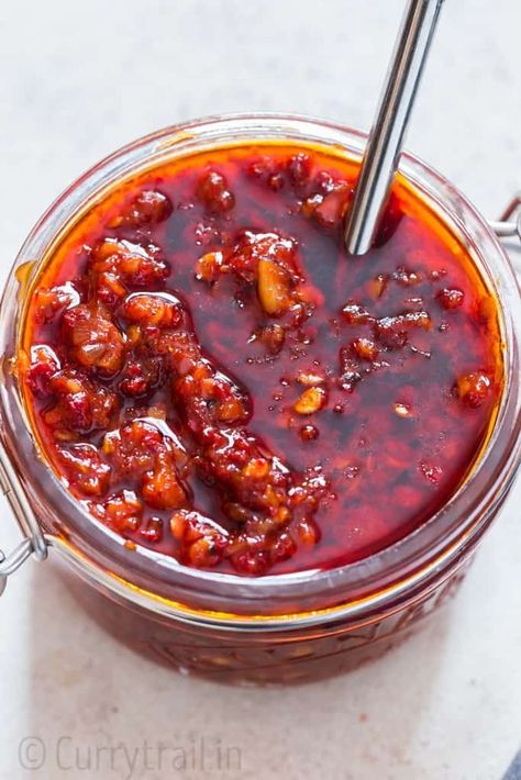 Homemade Schezwan Sauce, How To Make Schezwan Chutney, Szechuan Sauce Recipe, How To Make Chilli Sauce, Sezwan Sauce Recipe, Schezwan Sauce Recipe, Schezwan Fried Rice, Hot Garlic Sauce, Stir Fried Rice