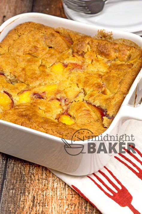 Nectarines spell summer and what better way to use them than in this simple and tasty cobbler. Peaches may be subbed for the nectarines. Easy Nectarine Recipes Desserts, Recipes Using Fresh Nectarines, Nectarine Recipes Healthy, Nectarine Dessert, Nectarine Cobbler, Nectarine Crisp, Nectarine Recipes, Pudding Cakes, Fruit Cobbler