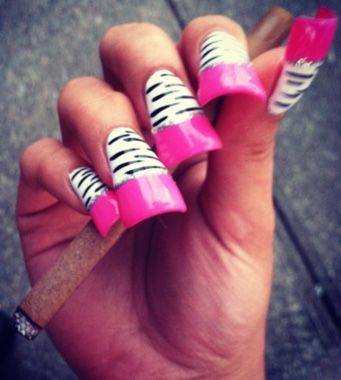 Zebra Duck Nails, Popular Acrylic Nail Designs, Duck Feet Acrylic Nails, Ratchet Nails, Jersey Nails, Duck Nail, Flare Nails, Fan Nails, Wide Nails