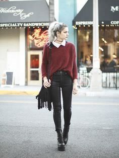 Preppy but Keep it Punk - Album on Imgur Alternative Sweater, Grunge Winter Outfits, Sweater Looks, Alternative Indie, Indie Clothing, Look Grunge, Indie Hipster, Alternative Grunge, Mode Tips