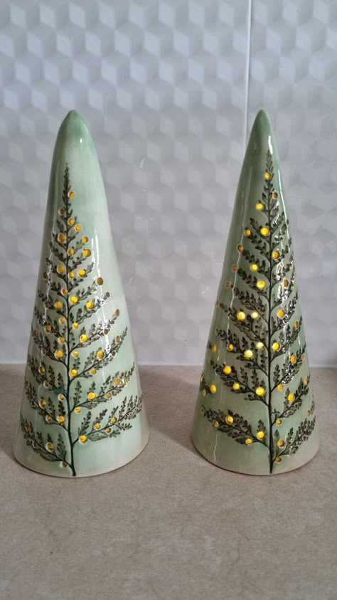 Ceramic Christmas Luminaries, Porcelain Pottery Handmade, Pottery Trees Clay, Handmade Pottery Gifts, Ceramic Tree Decorations, Holiday Ceramics Ideas, Holiday Pottery Ideas, Winter Pottery Ideas, Pottery Christmas Decorations