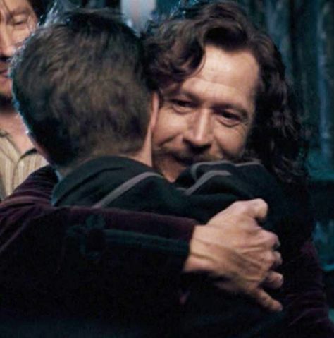 Harry and Sirius reunited Sirius And Harry, Harry And Sirius, Hogwarts Life, Black Hold, Harry James, Harry James Potter, Harry Potter 2, 3 Movie, Holding Baby