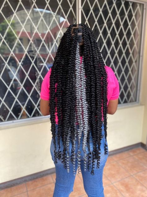 Medium Butterfly Knotless Braids, Star Knotless Braids, Passion Plaits, Passion Box Braids, Knotless Passion Braids, Butterfly Knotless Braids, Butterfly Knotless, Butterfly Box Braids, Havana Hair