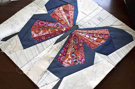 butterfly Butterfly Quilt Block, Paper Pieced Quilt Patterns, Butterfly Quilt, Paper Pieced Quilt, Foundation Piecing, Quilt Block Pattern, Paper Piecing Quilts, Paper Piecing Patterns, Foundation Paper Piecing