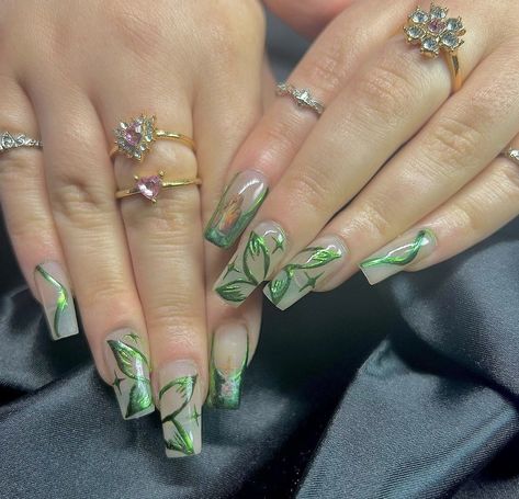 St Patricks Nail Designs St Paddys, Green Butterfly Nails, St Patricks Day Nails Design, St Patricks Nail Designs, Saint Patrick Nail, St Patricks Day Nails, Green Nail Designs, Pink Nail Art, Butterfly Nail