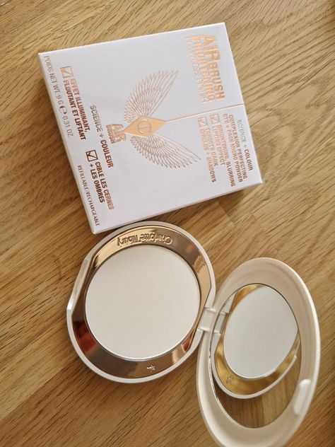 Setting Powder Charlotte Tilbury, Charlotte Tilbury Brightening Powder, Charlotte Tilbury Loose Powder, Charlotte Tilbury Airbrush Flawless Finish Setting Powder, Charlotte Tilbury Compact Powder, Colloidal Gold, Brightening Powder, Xmas 2022, Flawless Foundation