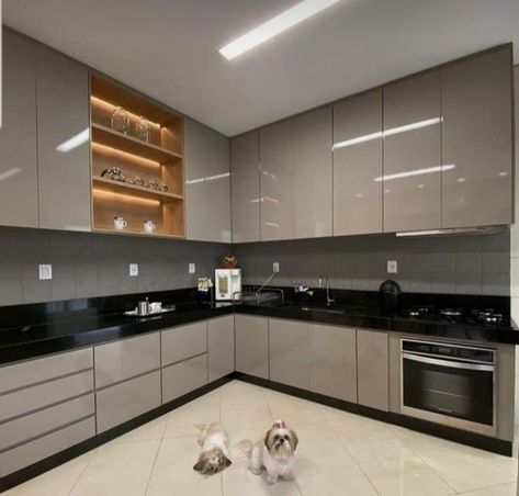 Modular Kitchen With Black Counter Top, Kitchen Design Color Scheme, Kitchen Mica Combination, Semi Modular Kitchen Design, Kitchen Platform Ideas, Kitchen Platform, Kitchen Wardrobe Design, Kitchen Cabinetry Design, Elegant Kitchen Design