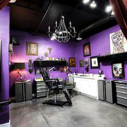 Tattoo Shop                                                                                                                                                                                 More Classy Tattoo, Tattoo Shop Interior, Tattoo Shop Decor, Tattoo Studio Interior, Tattoo Station, Gemini Tattoo Designs, Purple Tattoos, Colour Tattoo, Tattoo Salon