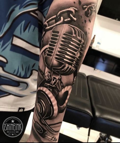 Music Tattoos Men, Tat Sleeve, Mic Tattoo, Musician Tattoo, Dj Tattoo, Microphone Tattoo, Music Tattoo Sleeves, Music Notes Tattoo, Skull Girl Tattoo