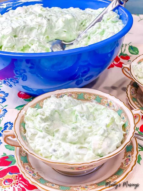 Call it a dessert or salad, Pistachio Fluff (also called Watergate Salad) is made in minutes from simple ingredients you already have on hand! Christmas Salad Ideas, Pistachio Fluff Salad, Watergate Salad Recipe, Pistachio Fluff, Watergate Salad, Pistachio Salad, Fluff Salad, Christmas Salad, Christmas Salads