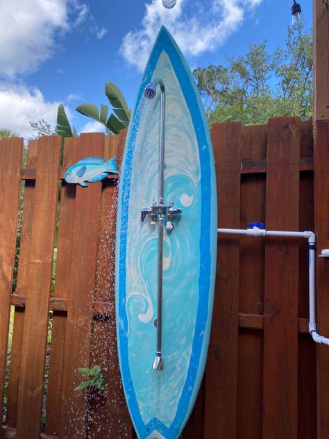 Old Surfboard, Outdoor Shower Beach, Surf Room Decor, Ocean Room Decor, Beachy Room Decor, Beach Room Decor, Surf Room, Ocean Room, Paint Color Ideas