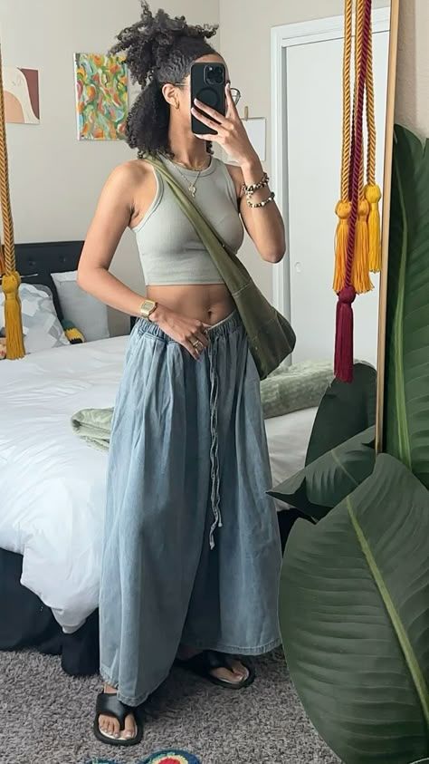 #bohochic #summerstyle #summeroutfitideas Summer Hippie Outfits, Earthy Office, Free Spirit Outfit, Boho Fall Outfits, Wide Leg Baggy Jeans, Earthy Girl, Greece Outfit, Earthy Vibes, 160 Pounds