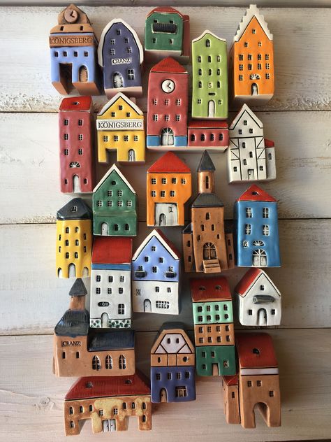 Air Dry Clay Houses, Pottery Houses, Rock Painting Ideas, Air Dry Clay Projects, Clay Houses, Clay Diy Projects, Pottery Handbuilding, Clay Crafts Air Dry, Wooden Houses