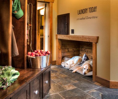 17 Wonderful Dog Space Ideas • Queen Bee of Honey Dos Igloo Dog House, Dog Nook, Rustic Entry, Dog Spaces, Dog Room, Dog House Diy, Diy Dog Bed, Dog Area, Animal Room