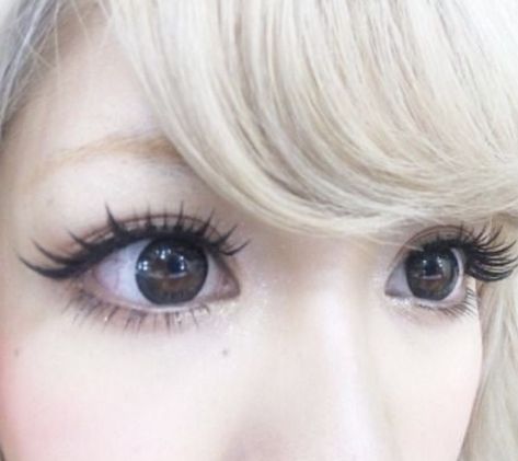 Kogal Makeup, Simple Gyaru Makeup, Gyaru Png, Dolly Makeup, Kristina Webb, Gyaru Makeup, Doll Eye Makeup, The Cardigans, Circle Lenses