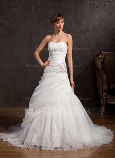 A-Line/Princess Sweetheart Chapel Train Organza Wedding Dress With Ruffle Beading Sequins (002015159) Organza Wedding Dress, Ruffle Beading, Ruffle Wedding Dress, Organza Wedding, Wedding Dresses 2014, Trendy Wedding Dresses, Sweetheart Wedding Dress, Affordable Wedding Dresses, Applique Wedding Dress