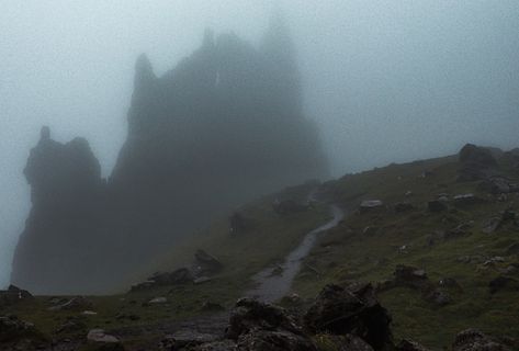 Foggy Scotland, Scottish Aesthetic, Scottish Scenery, Scotland Aesthetic, Autumn Fall Aesthetic, Dark Window, Religious Iconography, Rain Weather, Fairy World