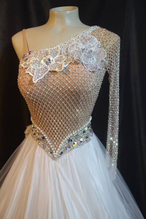 Ballroom Standard Dress, Dance Competition Dress, Ballroom Fashion, Dancesport Dresses, Ballroom Gowns, Ballroom Costumes, Latin Ballroom Dresses, Latin Dance Dresses, Ballroom Dance Dresses