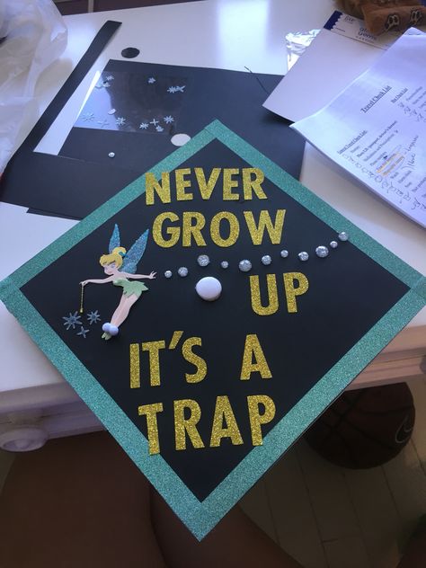 Graduation Cap Designs Powerpuff, Tinkerbell Senior Parking Spot, Tinkerbell Grad Cap, Tinker Bell Graduation Cap, Tinkerbell Graduation Cap, Best Friend Grad Caps, Best Friend Graduation Caps, College Caps, Education Graduation Cap