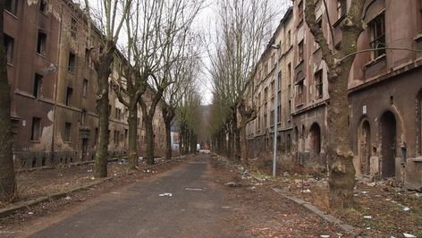 Abandoned Street, Mountain City, City Buildings, Great Lakes, Abandoned Places, Picture Photo, Czech Republic, Hobbies, Photo Image