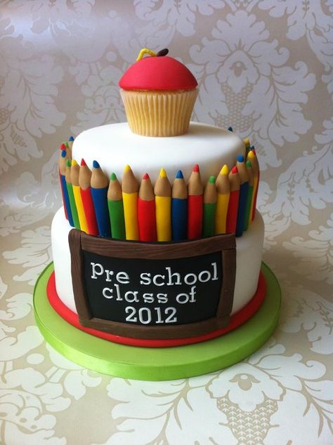 a pre school leaving cake! - by customcaker @ CakesDecor.com - cake decorating website Preschool Graduation Cake, Back To School Cake, Kindergarten Graduation Cake, School Cakes, Teacher Cakes, School Cake, Graduation Cake, Novelty Cakes, Graduation Cakes