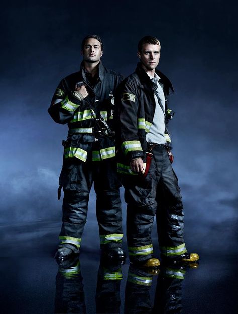 Chicago Fire Casey, Taylor Kinney Chicago Fire, Chicago Justice, Jesse Spencer, Chicago Family, Taylor Kinney, Chicago Shows, Fire Fighters, Chicago Med