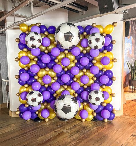 Kickin’ it with @orlandocitysc ⚽ 🏆A perfect match with this soccer-inspired balloon wall💪🏼🥅 @sportssocialorlando is the official watch party headquarters for all away games!! Stop by and check out this new sports bar asap!! Great Vibe! ⚽️ • #orlandopride #orlandocity #balloons #decor #balloonwall #winners #soccer #soccerteam #girlsteam #boysteam #balloongarland #orlandocitysoccer #orlandocitysc #orlando #balloon #soccergame #purple #silver #green #winner #team Orlando City Soccer, Kickin It, Balloons Decor, Orlando City Sc, Orlando Pride, Orlando City, Balloon Wall, Watch Party, Soccer Games