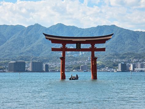 This floating torii gate is located on Miyajima Island, near Hiroshima, Japan 🇯🇵 It is part of the Itsukushima Shrine, a UNESCO World Heritage site. The gate appears to float on water during high tide, creating a striking visual effect. The torii symbolizes the boundary between the spiritual and the mundane worlds. ⛩️ 🇯🇵 ♥️ #miyajimaisland #toriigate #visitjapan_uk #visitjapanjp #myjapan #explorejapan #hiroshima #miyajimagram Ramen Stall, Miyajima Island, Itsukushima Shrine, Hiroshima Japan, Torii Gate, The Mundane, Floating In Water, High Tide, Sea Level