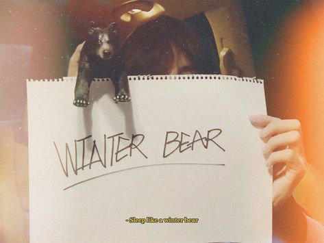 올빗 on Twitter: "𝓦𝓲𝓷𝓽𝓮𝓻 𝓫𝓮𝓪𝓻🐻 #V @BTS_twt… " Taehyung Kim, Winter Bear, Bangtan Bomb, Bts Aesthetic Pictures, Cursed Child Book, Bts Group, Bts Lockscreen, Bts Korea, Daegu