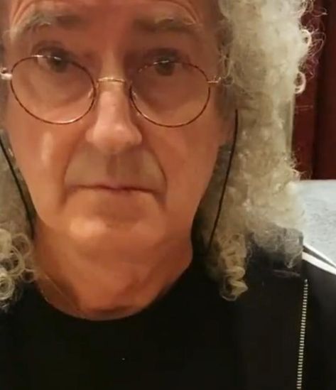 Brian May Funny, Rockstar Pics, Brain May, Glam Rock Bands, Queen Brian May, Queen Meme, Mr Bad, Old Granny, Queen Bohemian Rhapsody