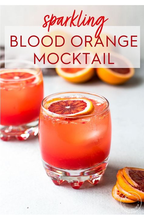 Non Alcoholic Orange Drinks, Fresh Mocktail Recipe, Blood Orange Mocktail Recipes, Mocktail With Orange Juice, Healthy Mocktail Recipe, Fancy Non Alcoholic Drinks, Sparkling Water Mocktail, Blood Orange Mocktail, Winter Mocktail