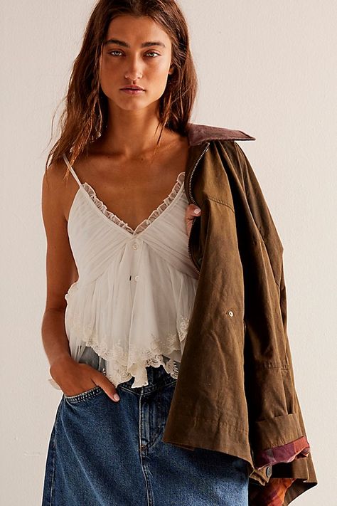 White Flowy Top, Outfit Inso, Mesh Overlay, Country Outfits, So Sweet, Boho Outfits, Floral Embroidery, Free People Tops, Dress To Impress