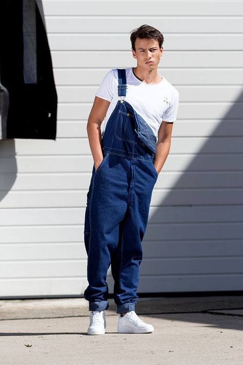 Outfits For Big Men, Men In Overalls, Denim Photoshoot, Cowgirl Style Outfits, Overalls Fashion, Mens Overalls, Street Fashion Men Streetwear, Street Style Outfits Men, Aesthetic Fits