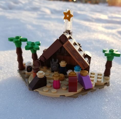 Build Nativity Scene, Nativity Diorama For Kids, Lego Nativity Scene Instructions, Lego Christmas Mini Builds, Lego Nativity, Christmas Help, Advent Ideas, Lego Christmas, Christmas Program