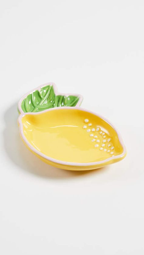 SunnyLife Lemon Trinket Tray #ad #lemons #lemon Design Darling, Lemon Kitchen, Kitchen Tray, Air Dry Clay Projects, Ceramics Pottery Art, Cute Home Decor, Trinket Tray, Jewelry Dish, Rings Jewelry