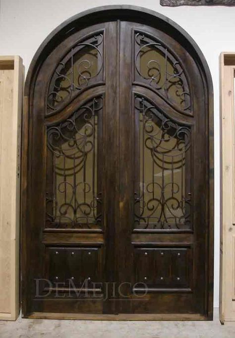 Rounded Door, Entryway Doors, Spanish Style Furniture, Double Doors Exterior, Spanish Bungalow, Gates And Railings, Retirement House, Elegant Doors, Dark Decor