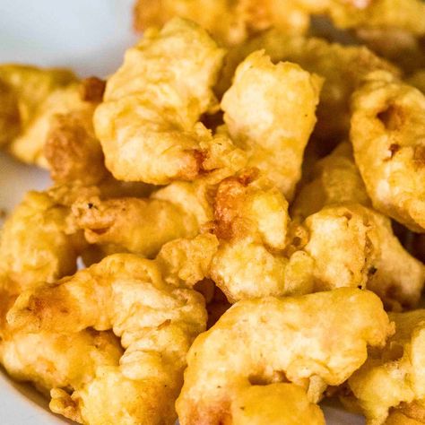 Deep Fried Shrimp (Simple + Cheap Batter Method) : Heart's Content Farmhouse Fried Chicken Deep Fryer, Fried Shrimp Batter, Deep Fry Batter, Fried Shrimp Recipes Easy, Shrimp Recipe Easy, Deep Fried Zucchini, Shrimp Batter, Deep Fryer Recipes, Deep Fried Potatoes