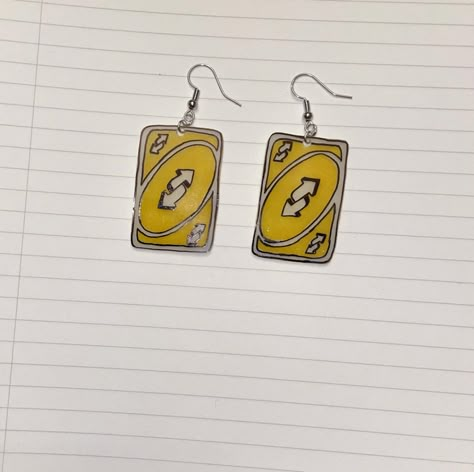 Shrink A Dink Ideas, Shrink Plastic Earrings Diy, Shrinky Dink Earrings Diy, Shrinks Dink Earrings, Shrink Dink Earrings, Cute Shrinky Dink Ideas, Shrink Plastic Keychain, Shrinky Dink Keychain, Diy Shrink Plastic Jewelry