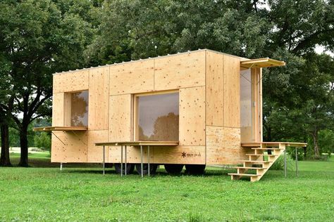 kengo kuma develops timber mobile home for a nomadic lifestyle Plywood House, Micro Cabin, Nomadic Lifestyle, Mobile Living, Home Snow, Kengo Kuma, Japanese Architect, Micro House, Trailer Home