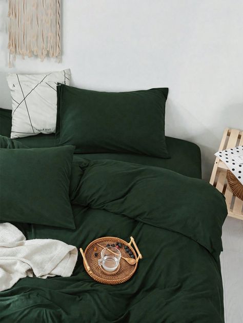 Dark Green Duvet Cover, Green Sheets Bedroom, Dark Green Bed Sheets, Dark Green Bed Set, Forest Green Bedroom Aesthetic, Dark Green Sheets, Dark Green Bedspread, Dark Green Duvet, Green Beds