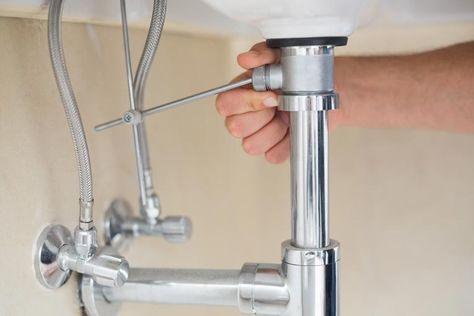 Take a Look at How Sink & Drain Plumbing Works! Bathroom Sink Drain Stopper, Bathroom Sink Stopper, Sink Drain Stopper, Drain Stopper, Plumbing Emergency, Plumbing Problems, Bathroom Sink Drain, Diy Plumbing, Plumbing Fittings