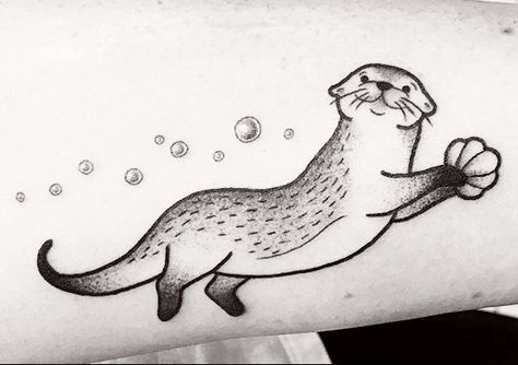 star instead of shell Jason Tattoo, Otter Tattoo, Otter Drawing, Otters Holding Hands, Otter Illustration, Otter Art, Tier Tattoo, Petit Tattoo, Kunst Tattoos